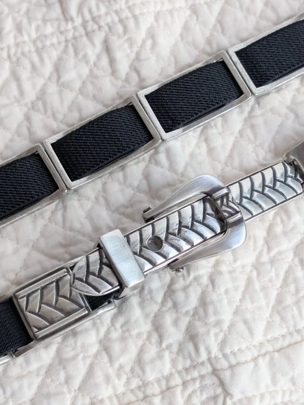 Vintage Chico's Rectangular Silver Metal Tile Concho Elastic Belt Fits 40-48